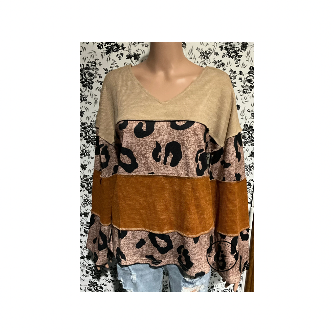 Leo sweater