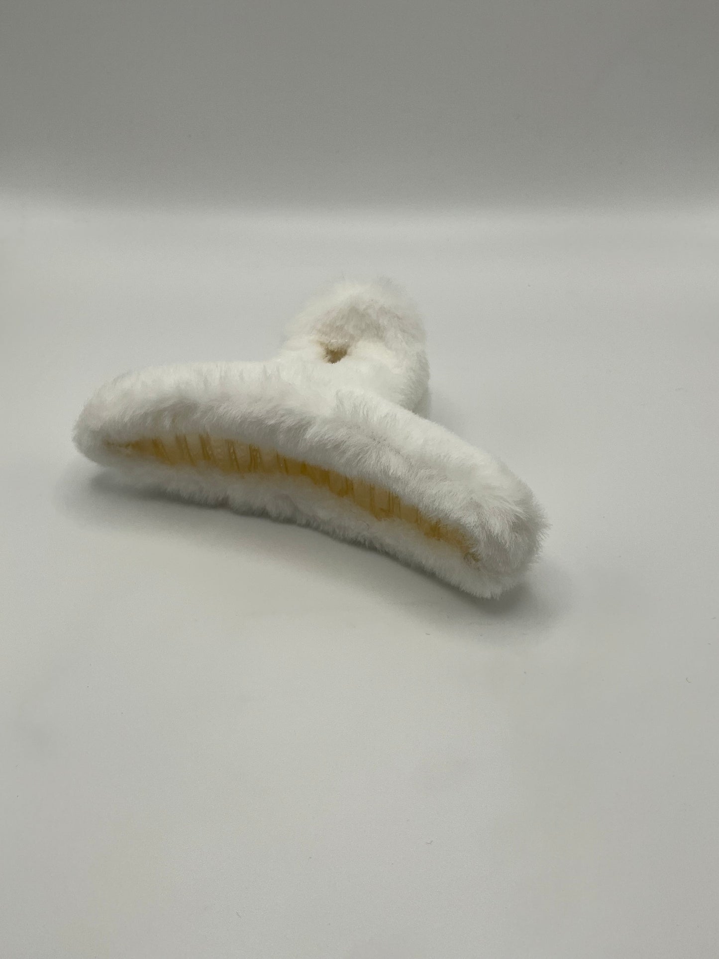 Cozy plush claw clip