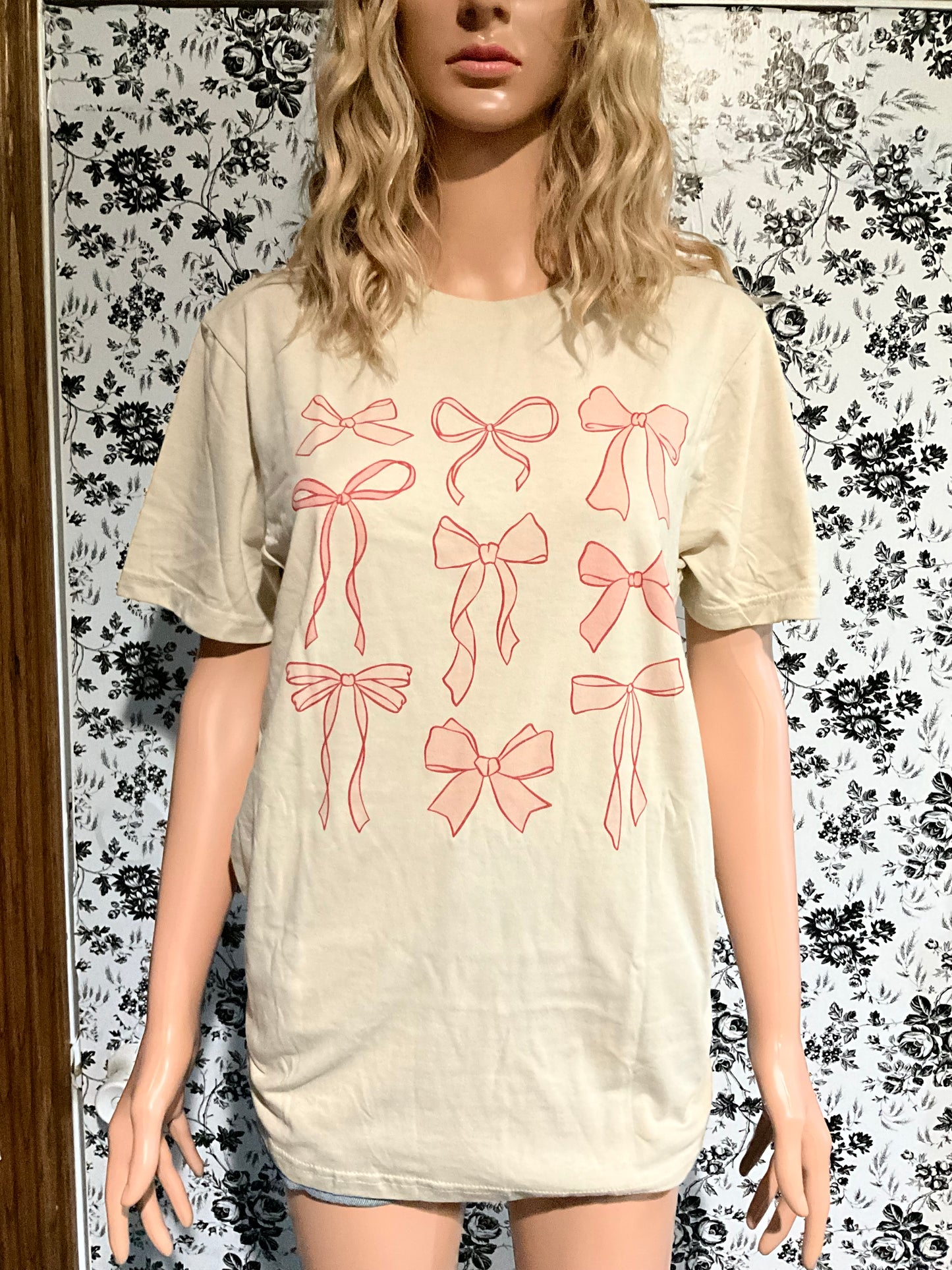 Couquette bow tee