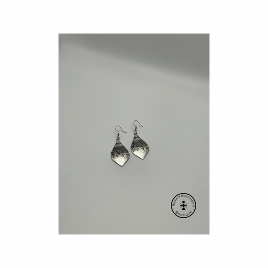 (Discounted) Silver Teardrop flat design fishhook dangly earrings