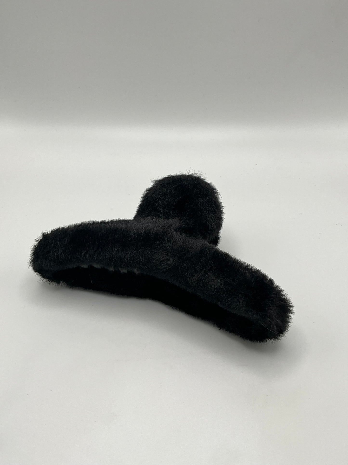 Cozy plush claw clip