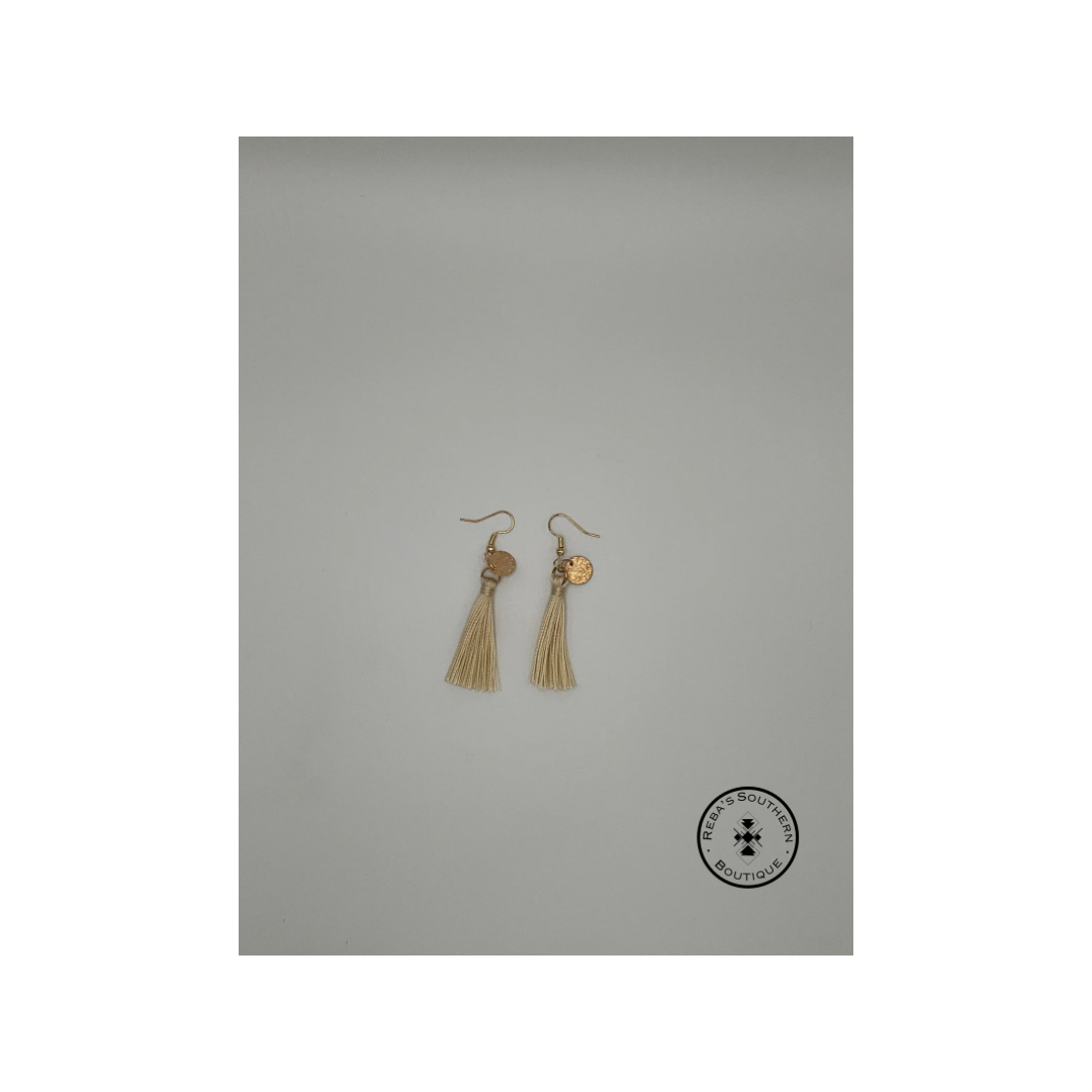 (Discounted) Dangly cream color fishhook earrings