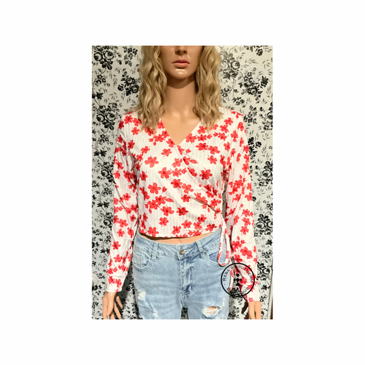 Surplice v neck floral print long sleeve crop top